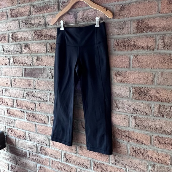 LULULEMON | Black crop legging back ruched slit rare workout yoga legging pant - Picture 15 of 16